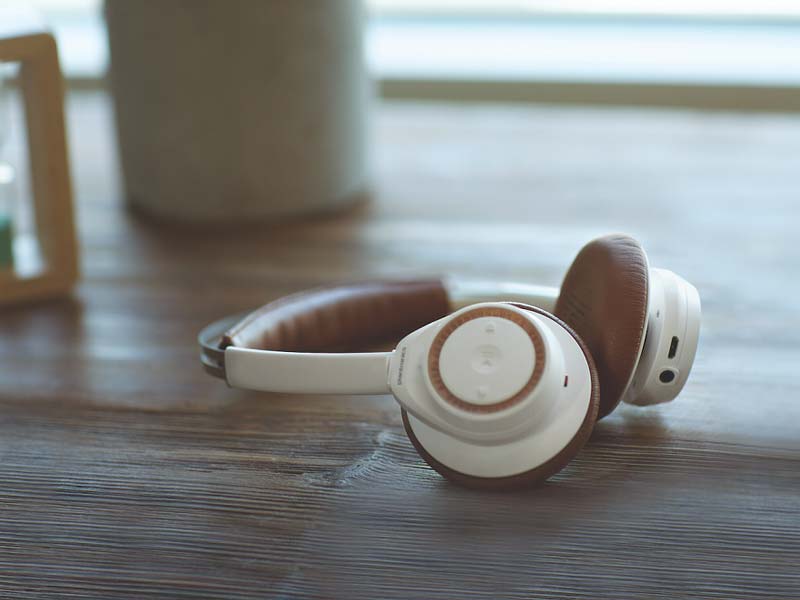 Plantronics BackBeat SENSE