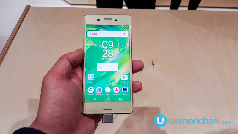 Sony Xperia X