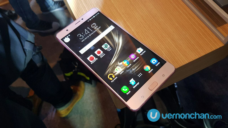 ASUS ZenFone Ultra