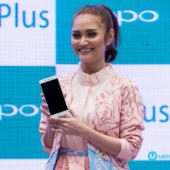 Ayda Jebat OPPO R9s Plus