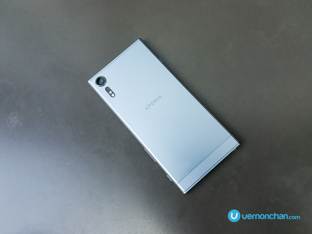 Sony Xperia XZs