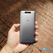 ZTE Blade V8
