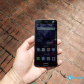 ZTE Blade V8