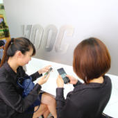 805OPPO Flagship Store launch