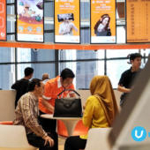 U Mobile flagship store