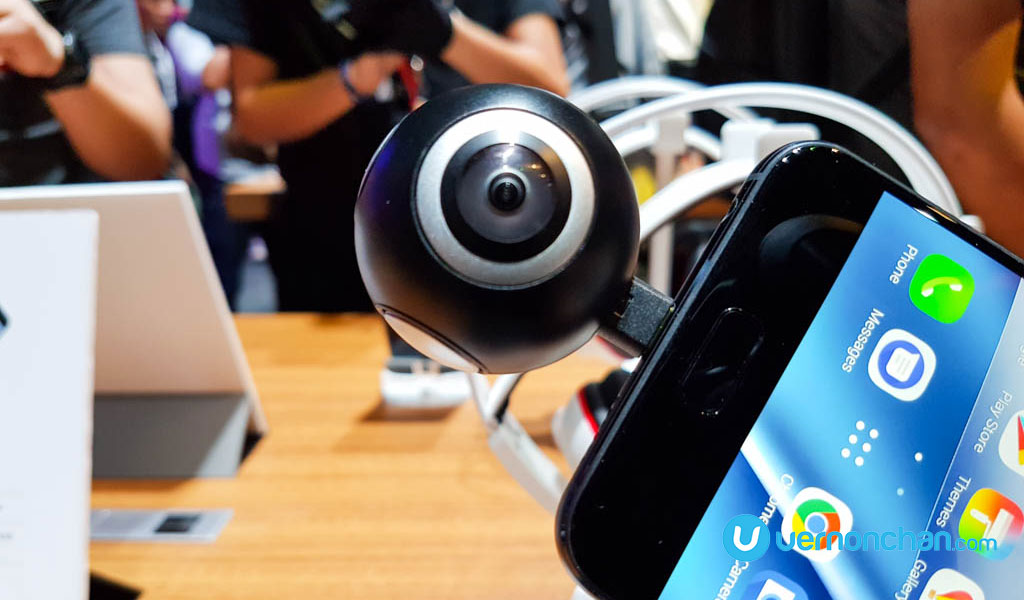 ASUS 360 camera
