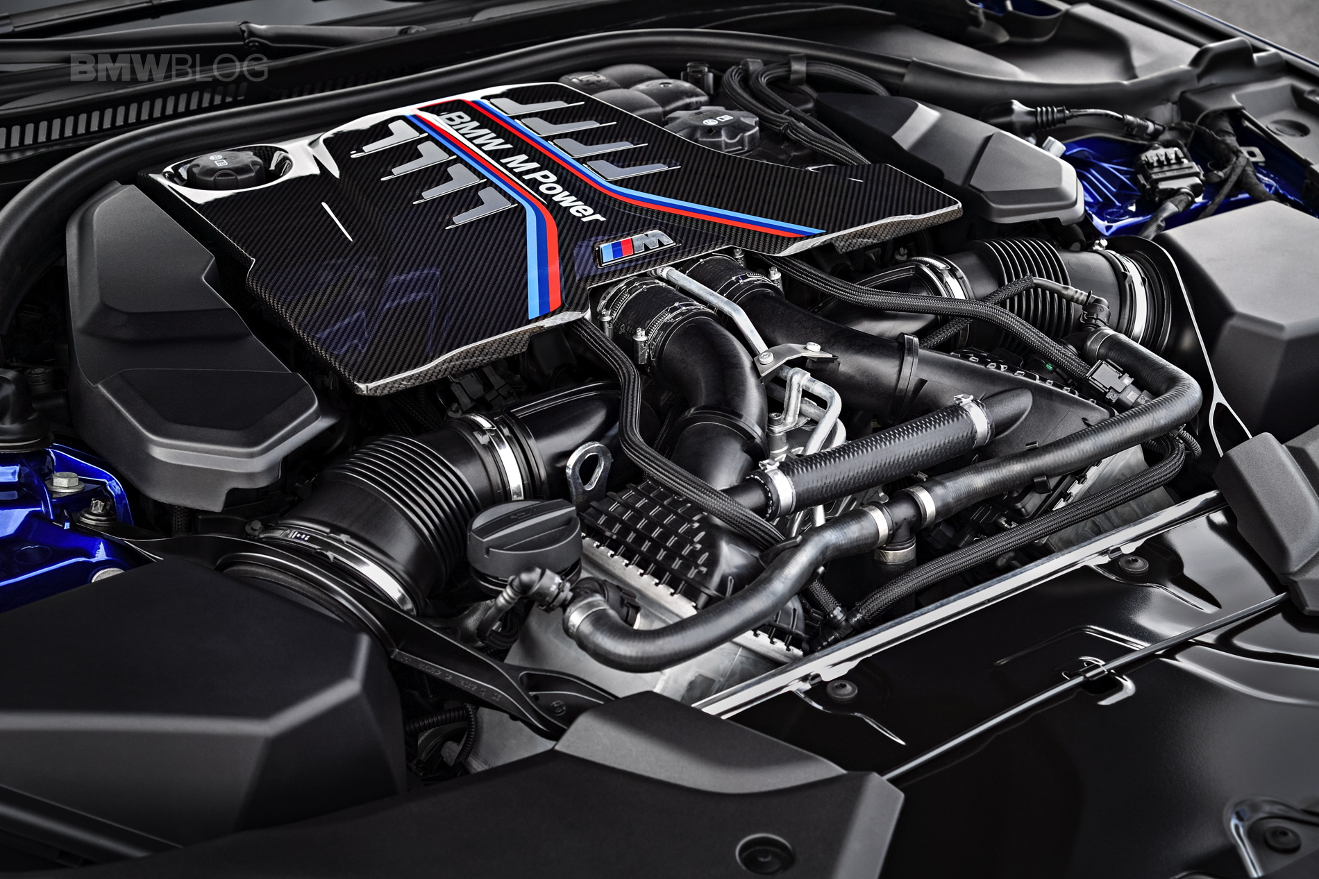 2018 BMW M5 engine