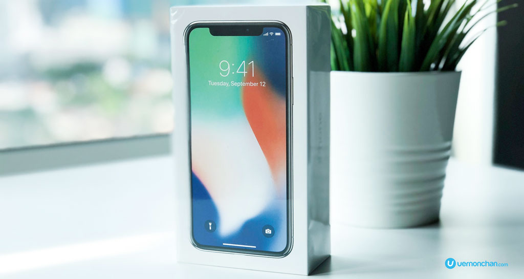 iPhone X box