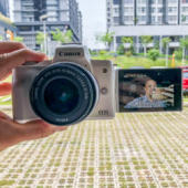 Canon EOS M50