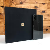 Xiaomi Mi MIX 2S hands-on