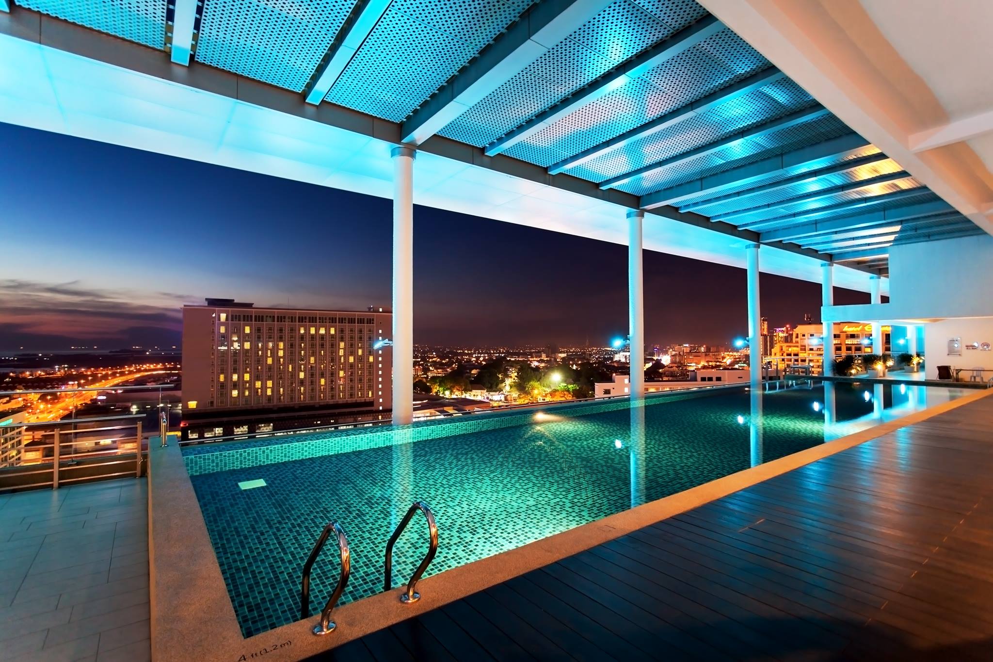 Traveloka Deals Straits Hotel