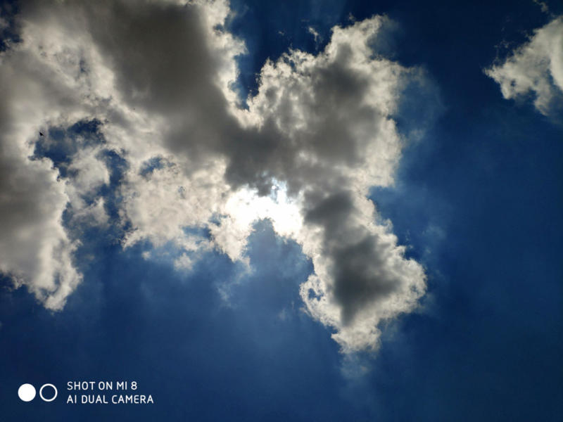 Xiaomi Mi 8 sample shot