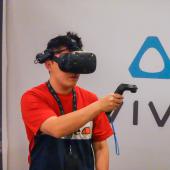 HTC VIVE
