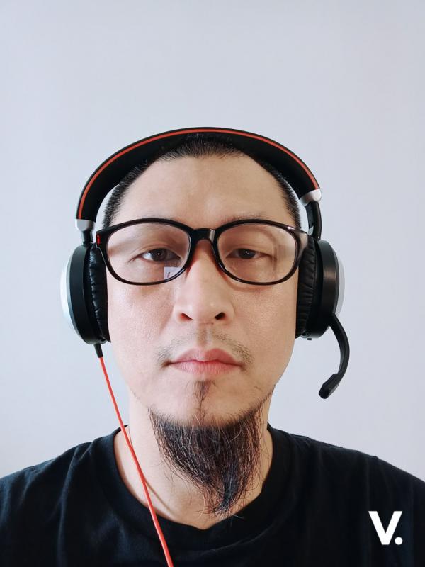 Vivo V15 sample