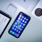 Apple iPhone iPad Pro MacBook Pro