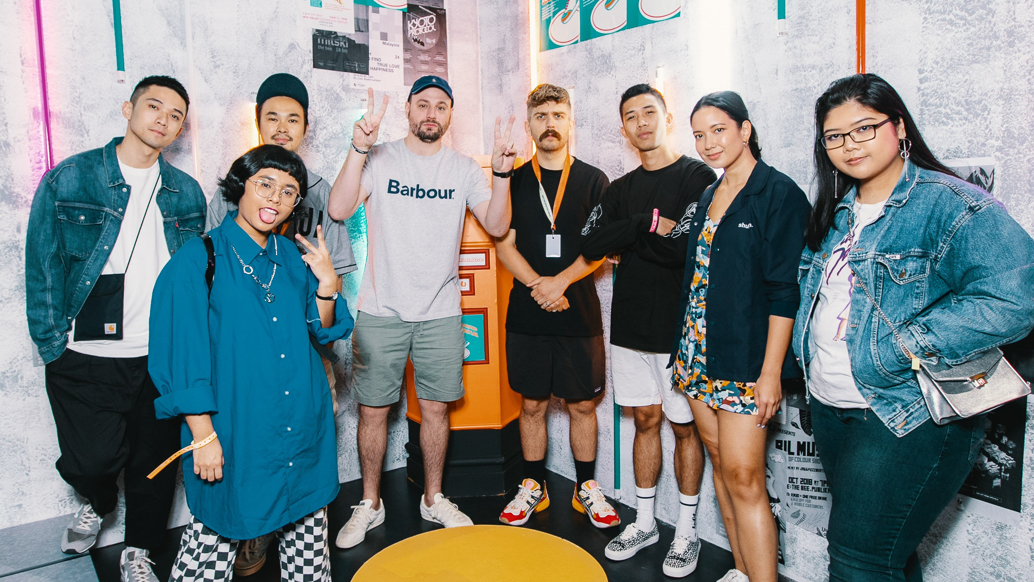 U Mobile x SneakerLAH