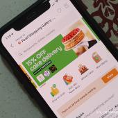 GrabMart app | Snapchat time machine lens