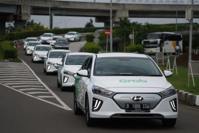 GrabCar Elektrik Powered by Hyundai