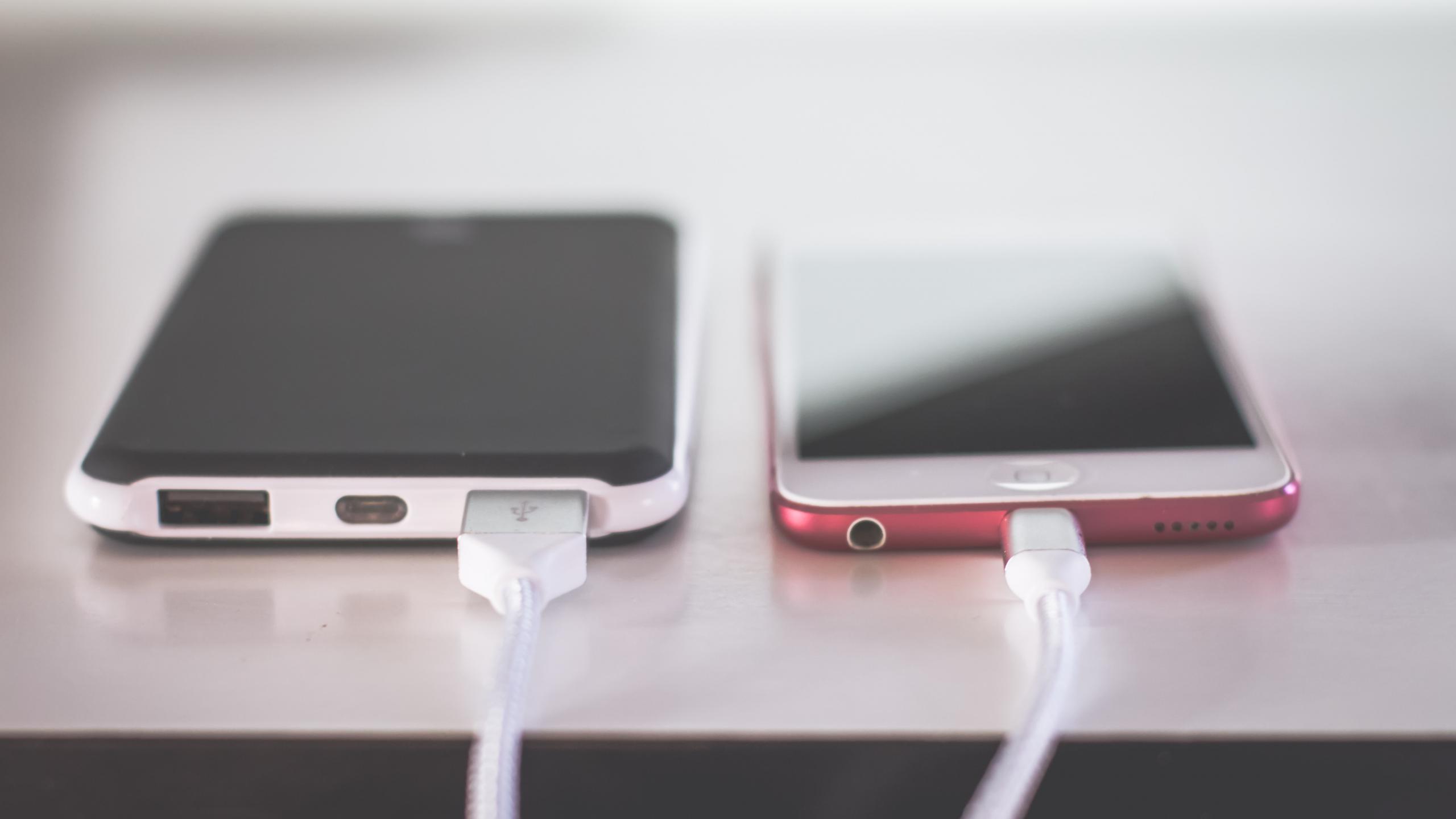 European common mobile charger iPhone