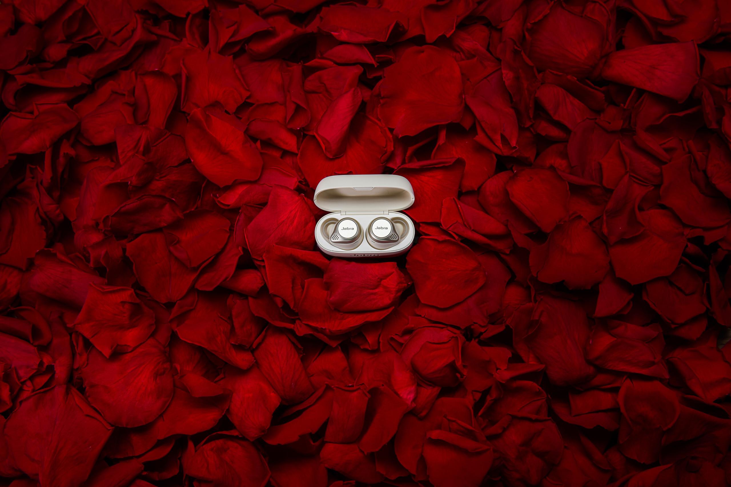 Jabra Elite 75t Valentine's Day