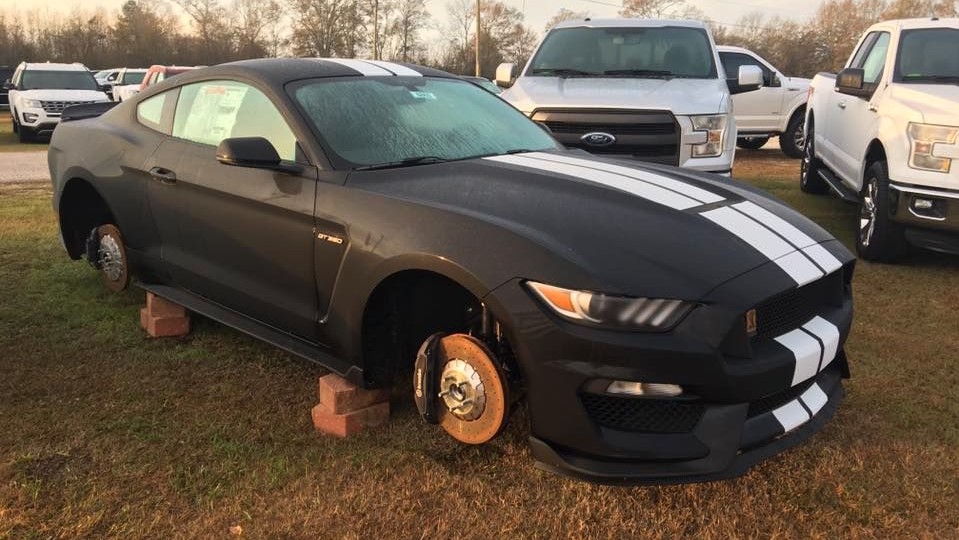 Shelby GT350 stolen wheels