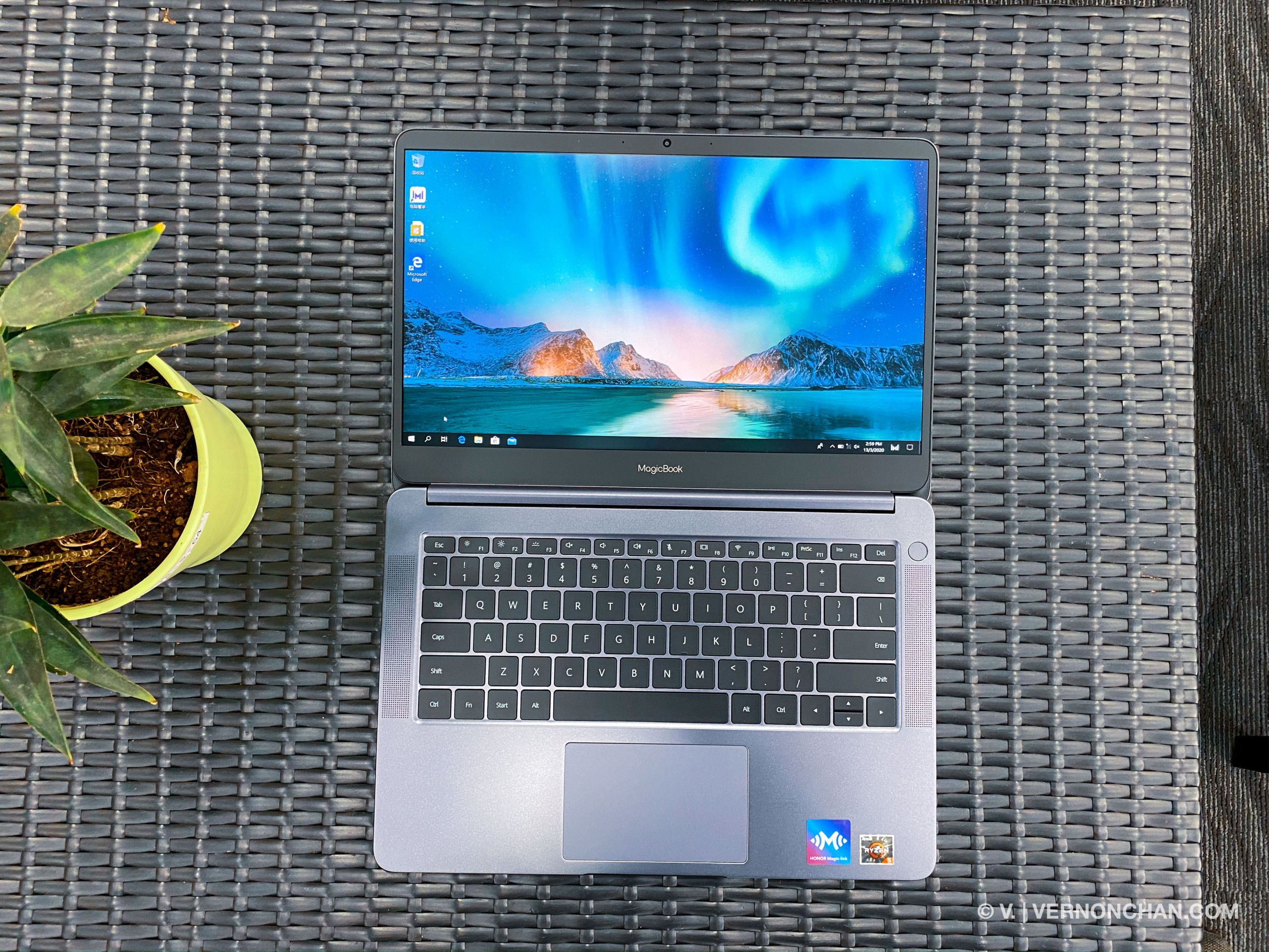 Honor MagicBook