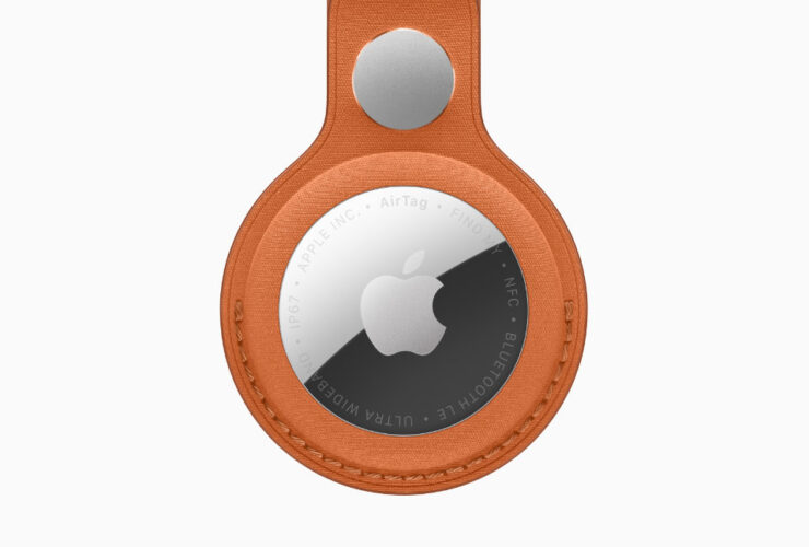 Apple AirTag 2 in finewoven key ring