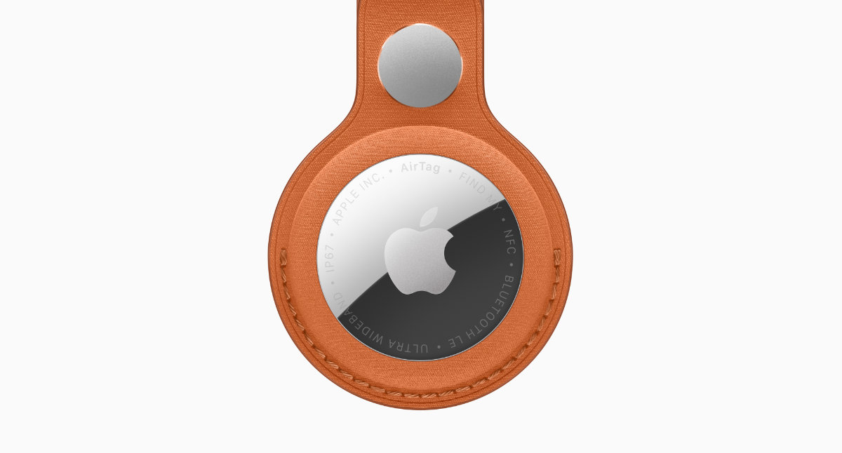 Apple AirTag 2 in finewoven key ring