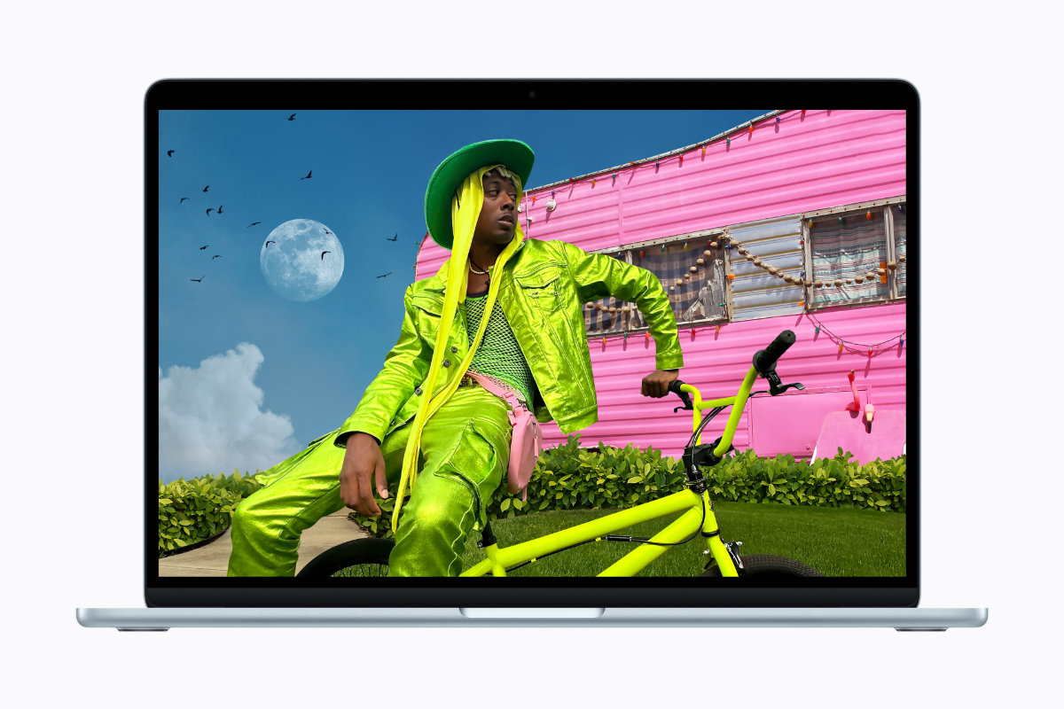 Apple MacBook Air M5 Liquid Retina Display