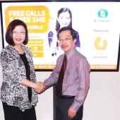U-Mobile-&-BChannel-Shaking-Hand_LR