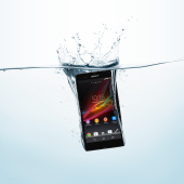 Xperia Z_Black_Water_3