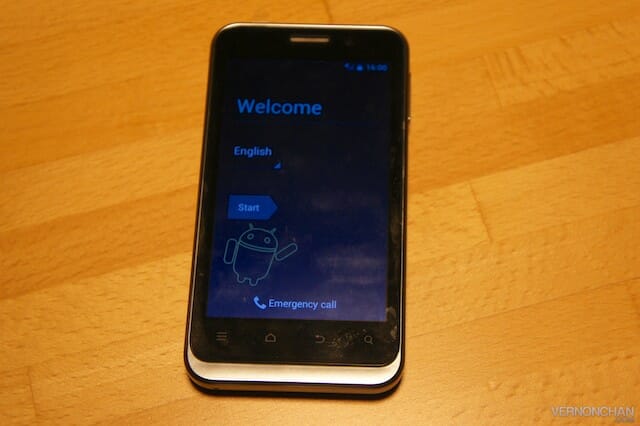 ZTE Acqua (V880E)