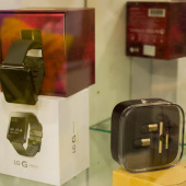 Dialog Hub LG G Watch